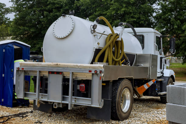 Porta potty delivery and setup in Glade Spring, VA